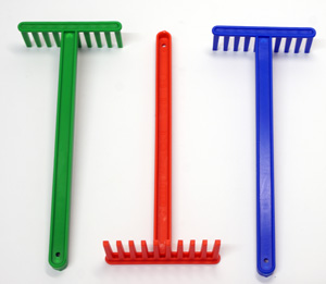 Muoviharava 220 mm (pieni)