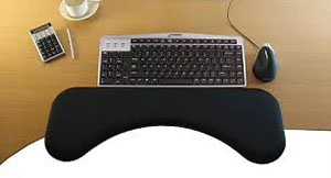 Kyynärtuki keinonahkaa